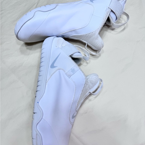 Nike White Slip-On Shoes - Picture 4 of 12